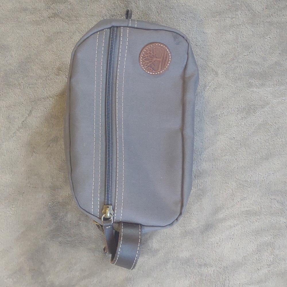 TIMBERLAND Travel Kit Toiletry Bag Case Gray Canvas Grey Zip Pocket NEW